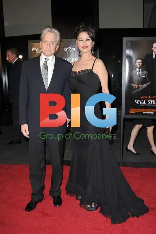 Michael Douglas and Catherine Zeta Jones at Wall Street Premiere