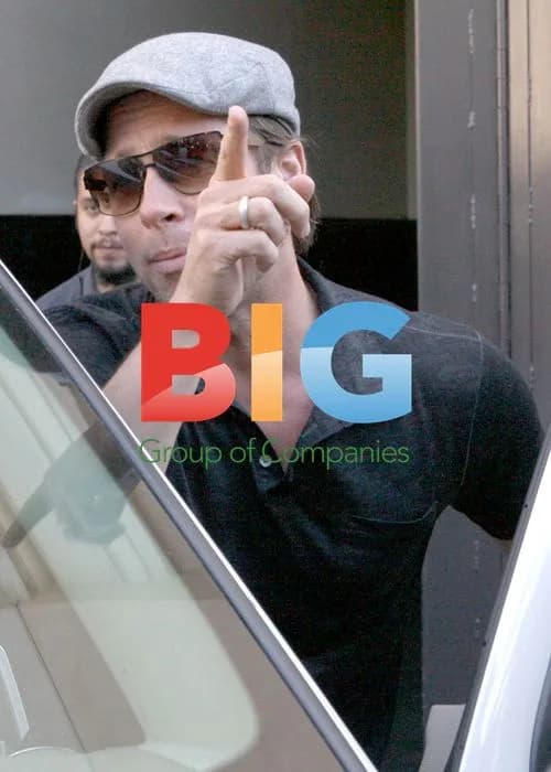 Brad Pitt at Hollywood Mall