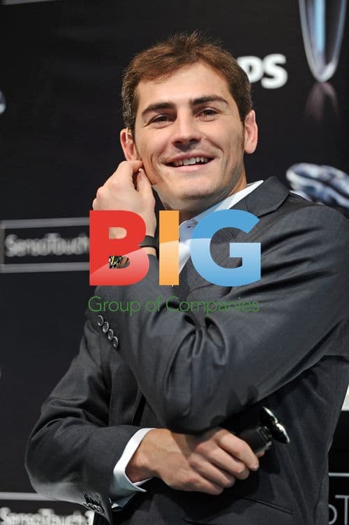 Iker Casillas Launches New Razor