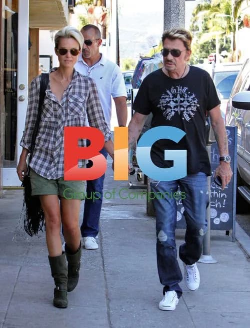 Johnny and Laeticia Hallyday stroll in Pacific Palisades