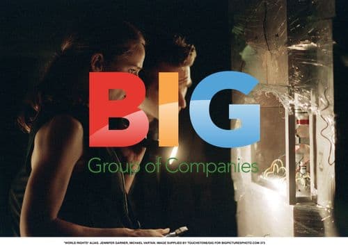 JENNIFER GARNER, MICHAEL VARTAN in "ALIAS"