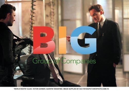 ALIAS TV still with Garber and Tarantino