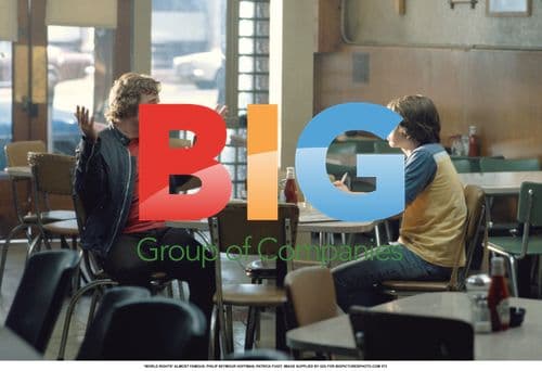 ALMOST FAMOUS with Philip Seymour Hoffman and Patrick Fugit