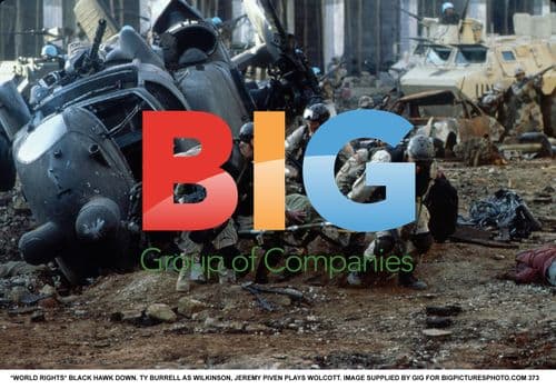 BLACK HAWK DOWN still: Ty Burrell, Jeremy Piven