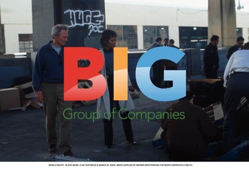 Clint Eastwood & Wanda de Jesus on "Blood Work" Set