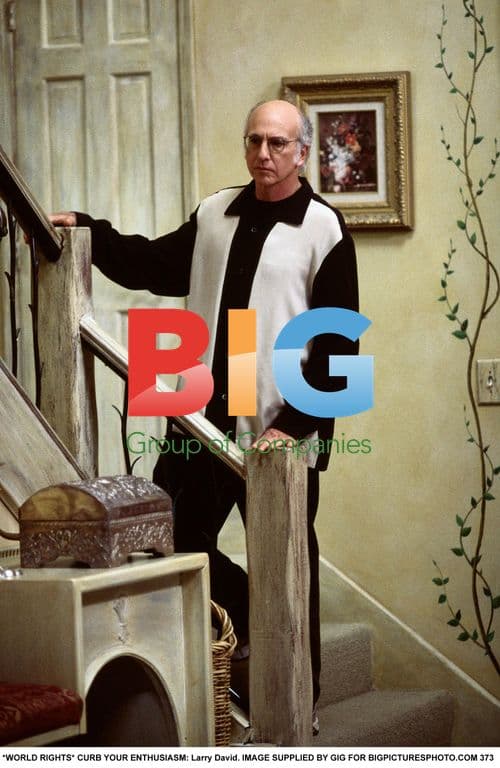 Larry David on CURB YOUR ENTHUSIASM Set