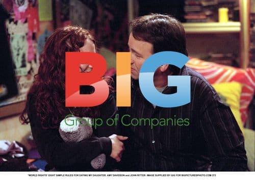 EIGHT SIMPLE RULES FOR DATING MY DAUGHTER