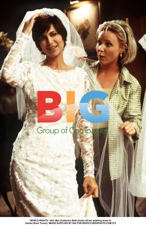 JAG: Catherine Bell and Karri Turner on Set