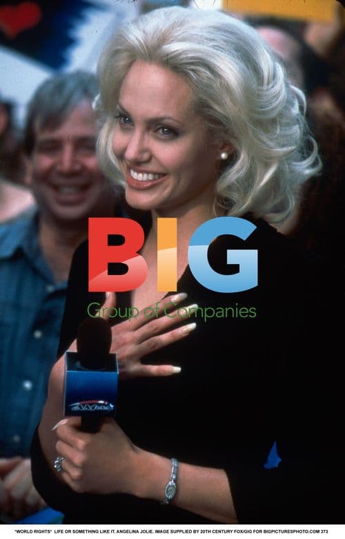 ANGELINA JOLIE in "Life or Something Like It"