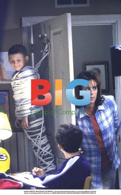 Lois Checks on Malcolm and Dewey