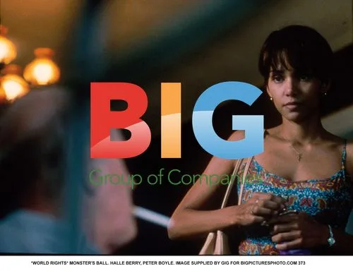 MONSTER'S BALL - Halle Berry & Peter Boyle