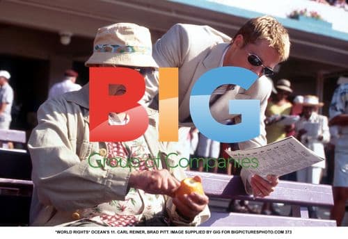 OCEAN'S 11 - Carl Reiner & Brad Pitt