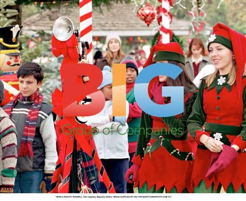 ROSWELL Still of Shiri Appleby and Majandra Delfino