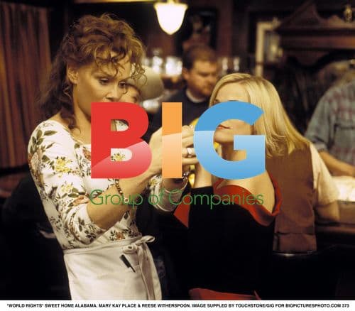 MARY KAY PLACE & REESE WITHERSPOON