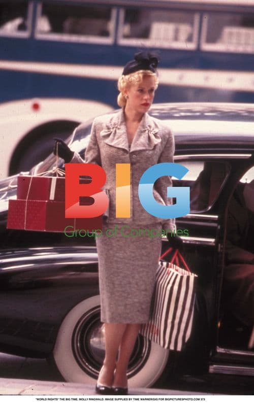 Molly Ringwald on the Red Carpet