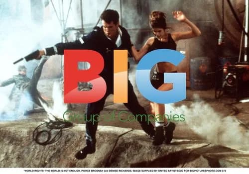 Pierce Brosnan and Denise Richards in The World Is Not Enough