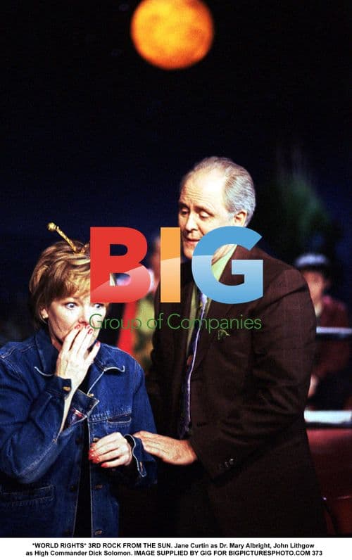 Jane Curtin and John Lithgow in '3RD ROCK FROM THE SUN'