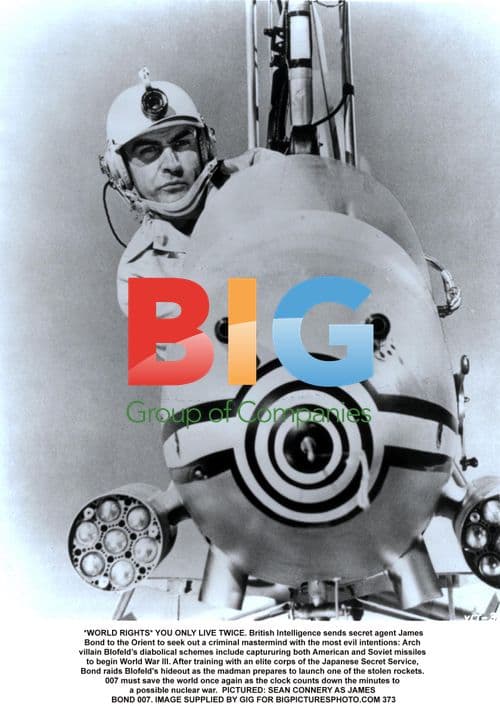 SEAN CONNERY as JAMES BOND 007 in "YOU ONLY LIVE TWICE"