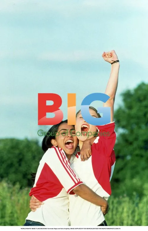 Bend It Like Beckham - Parminder Nagra and Keira Knightley