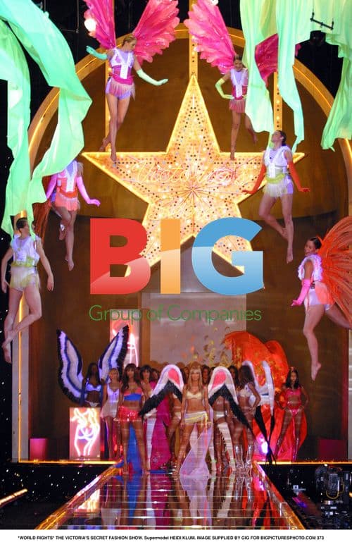 Heidi Klum at Victoria's Secret Fashion Show