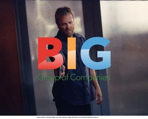 Jack Kiefer Sutherland in Blue Outfit