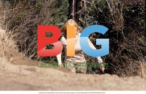 Kim Escapes Dangerous Car Accident