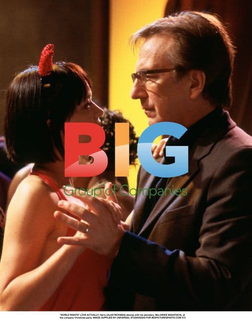 Harry and Mia dance at Christmas party