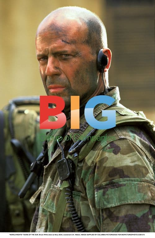 Bruce Willis in "Tears of the Sun"