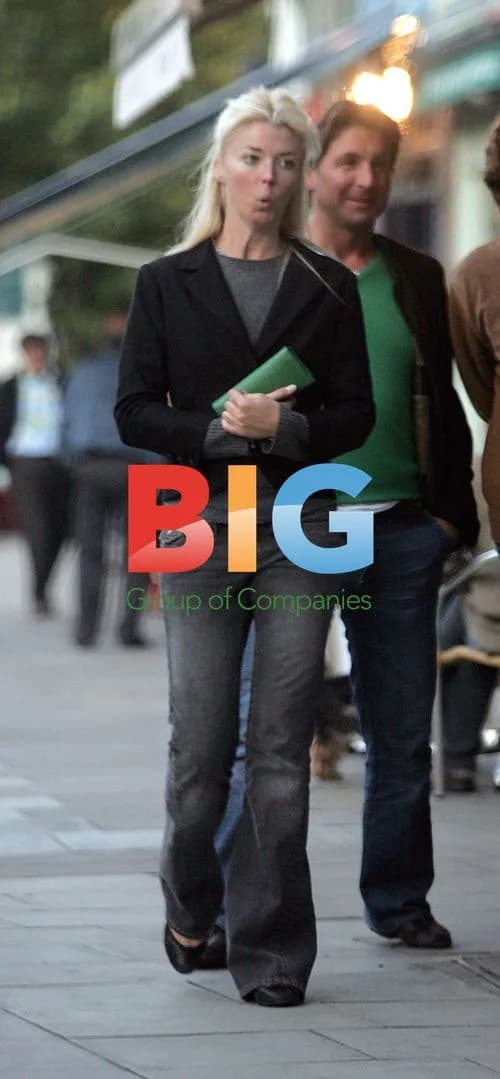 Tamara Beckwith Strolling in London