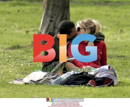 Billie Piper and boyfriend in Primrose Hill