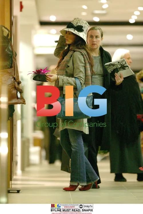Kelly Brook & Billy Zane Shopping