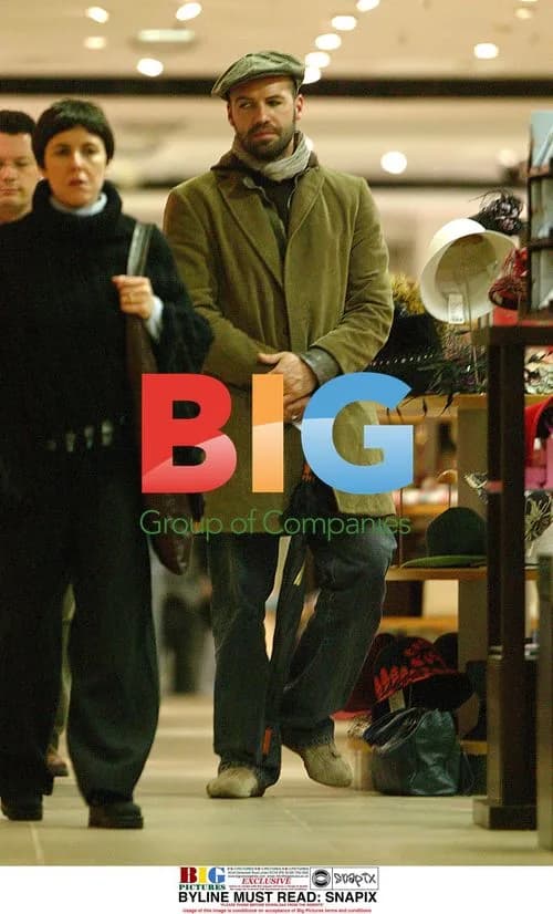 Kelly Brook and Billy Zane Shopping in London