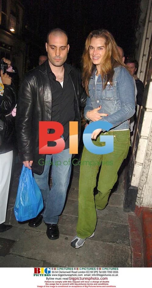 Brooke Shields Leaves London Theatre