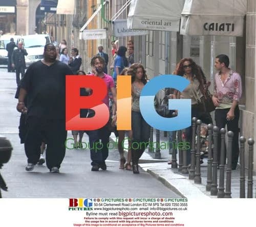Destiny's Child Shopping in Milan