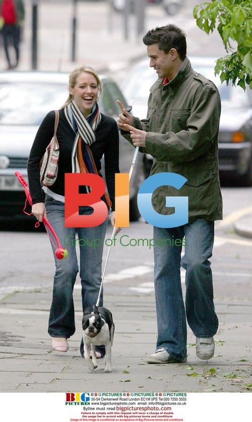 Jeremy Edwards walks with girlfriend in Primrose Hill