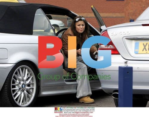 Kerry Katona and Dave Cunningham car shopping