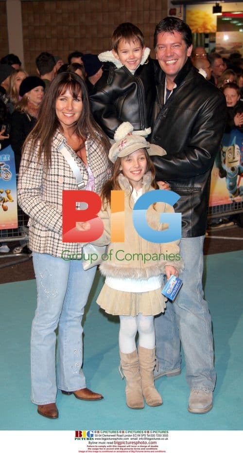 Linda Lusardi, Sam Kane, and Family at 'Robots' Premiere