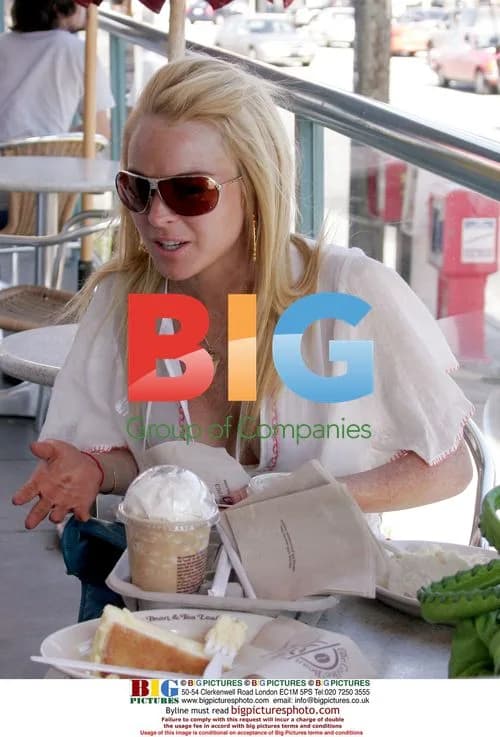Lindsay Lohan & Nicole Richie in Beverly Hills