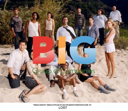 Lost TV Drama Ensemble Cast on Set
