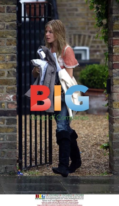 Sienna Miller Leaves Home for Rehearsal