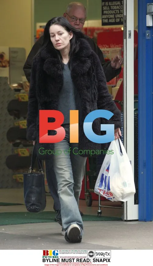 Singer Siobhan Fahey Shopping in London