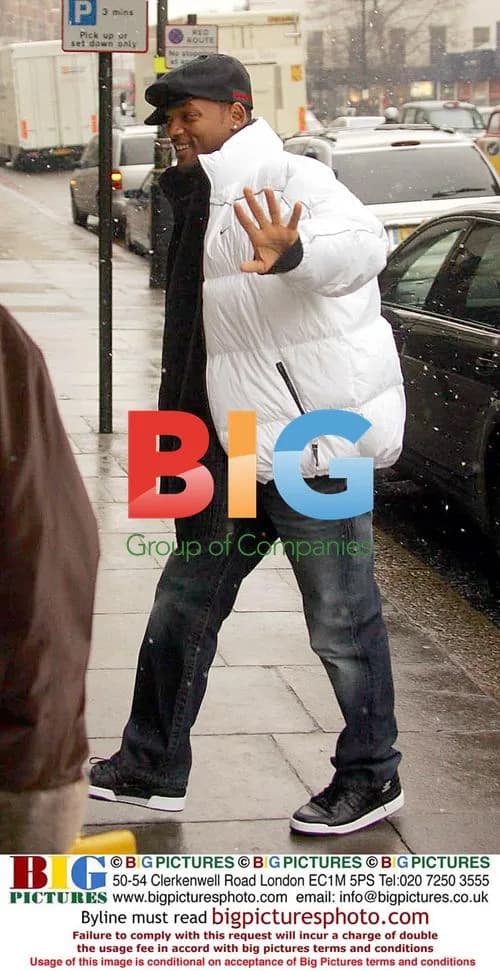 Will Smith leaving studio in snow