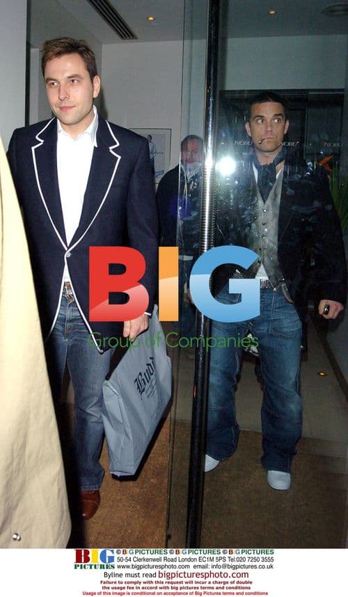 Robbie Williams and David Walliams out in London